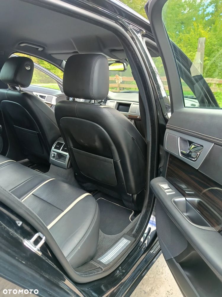 Jaguar XF 3.0 V6 D S - 20