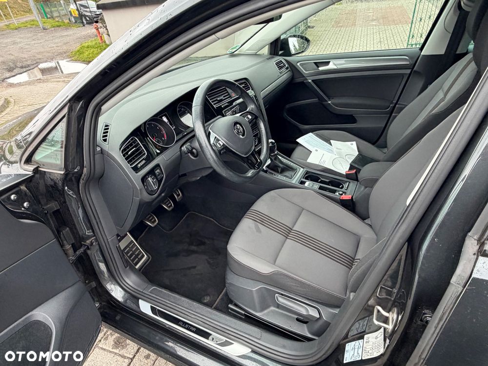 Volkswagen Golf - 16