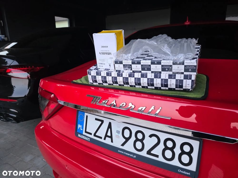 Maserati GranTurismo S Automat - 40