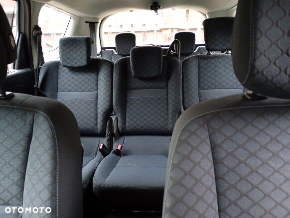 Renault Grand Scenic - 21