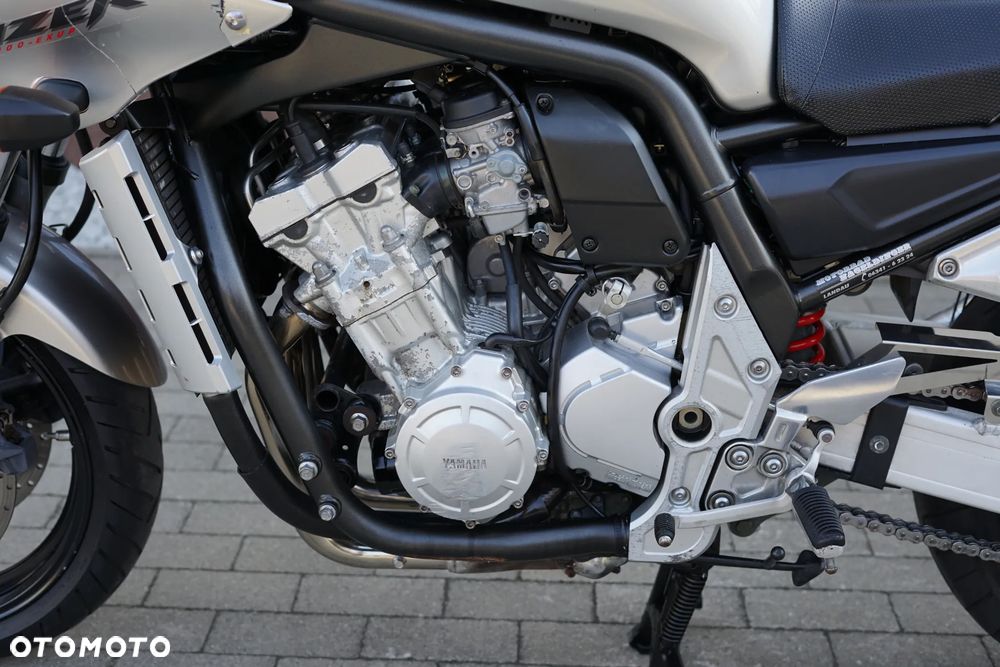Yamaha FZS - 29