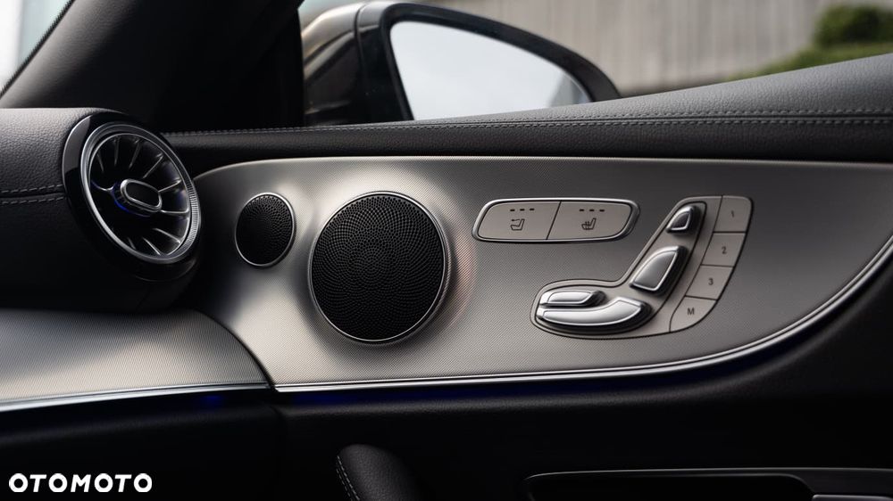 Mercedes-Benz Klasa E 200 9G-TRONIC AMG Line - 15