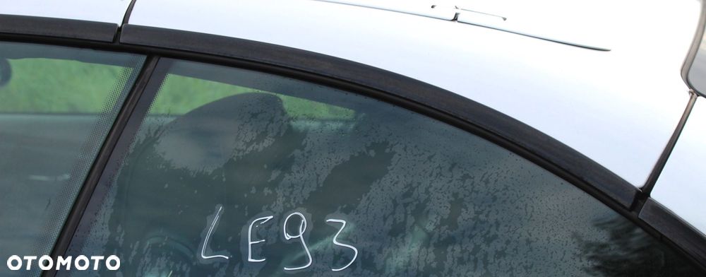 LISTWY DRZWI BMW E93 M PAKIET SHADOW LINE - 13