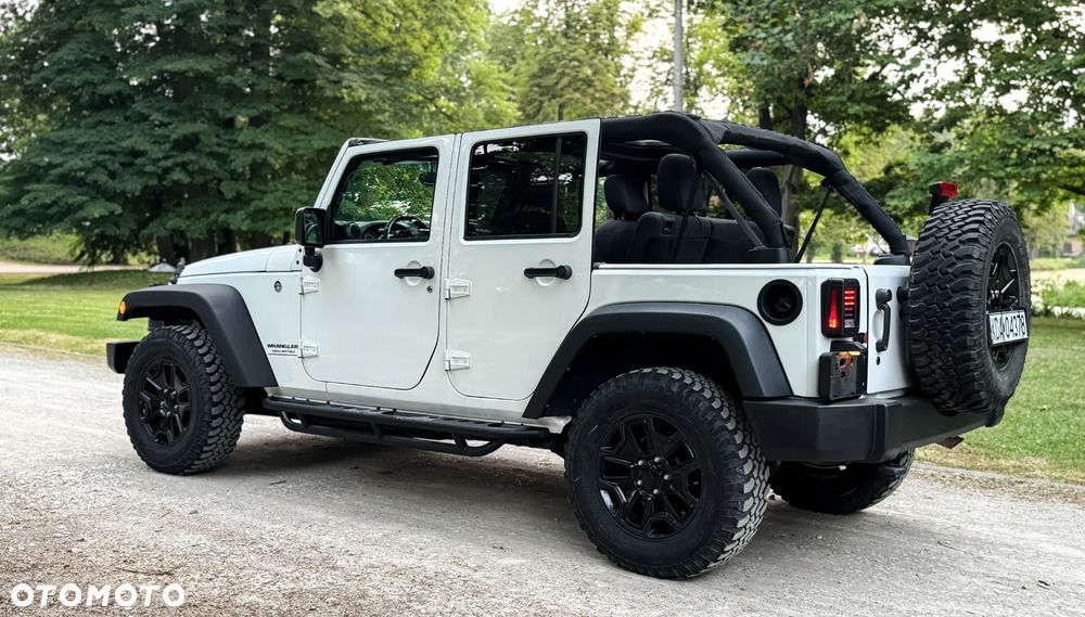 Jeep Wrangler - 16
