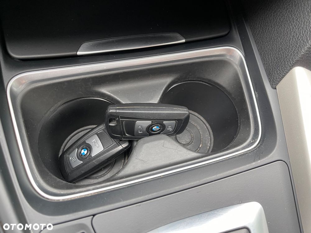 BMW Seria 3 - 22