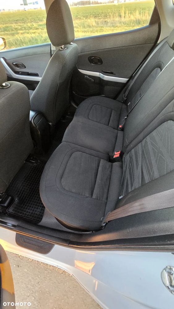 Kia Ceed Cee'd 1.4 L - 12