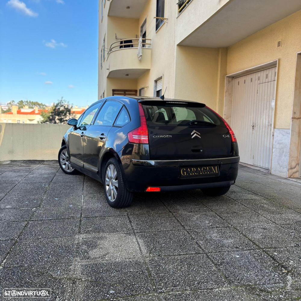 Citroën C4 1.6 HDi 110 Exclusive - 3