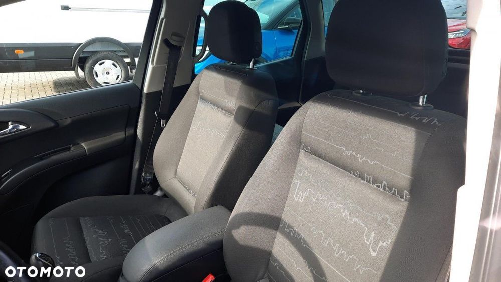 Opel Meriva - 10