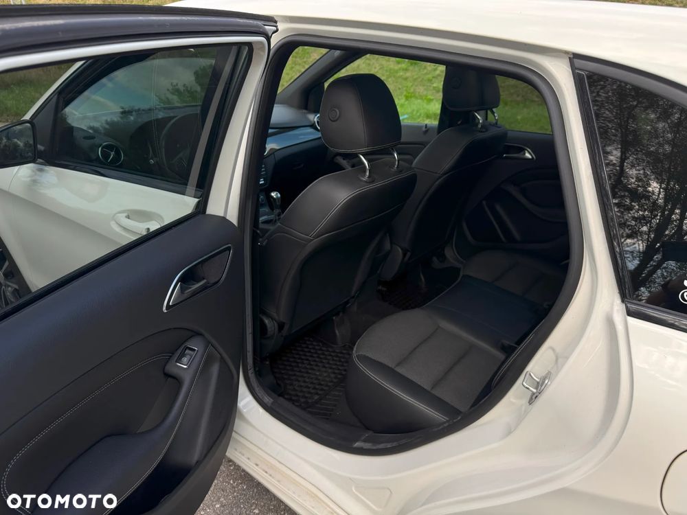 Mercedes-Benz Klasa B 180 (CDI) d AMG Line - 10