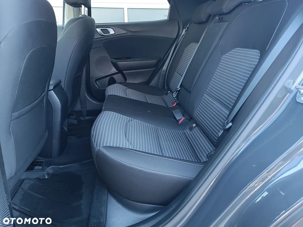 Kia XCeed - 19