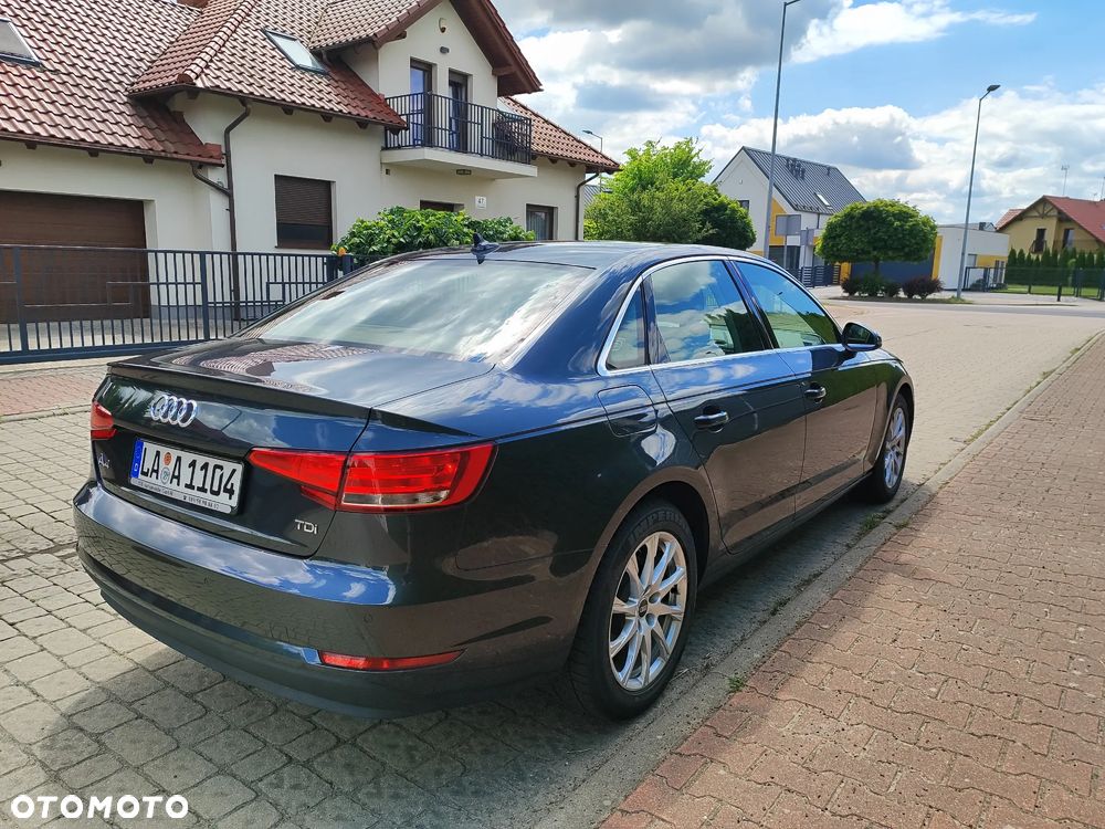 Audi A4 Limousine 2.0 TDI ultra S tronic design - 4