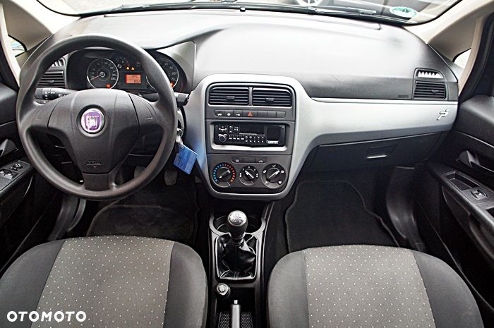 Fiat Punto 1.2 16V Dynamic - 5