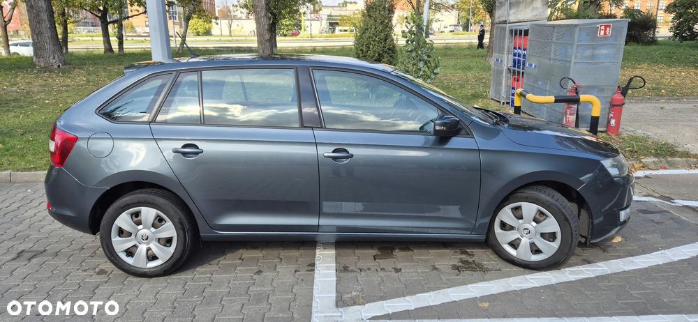 Skoda RAPID 1.4 TSI Ambition DSG - 7