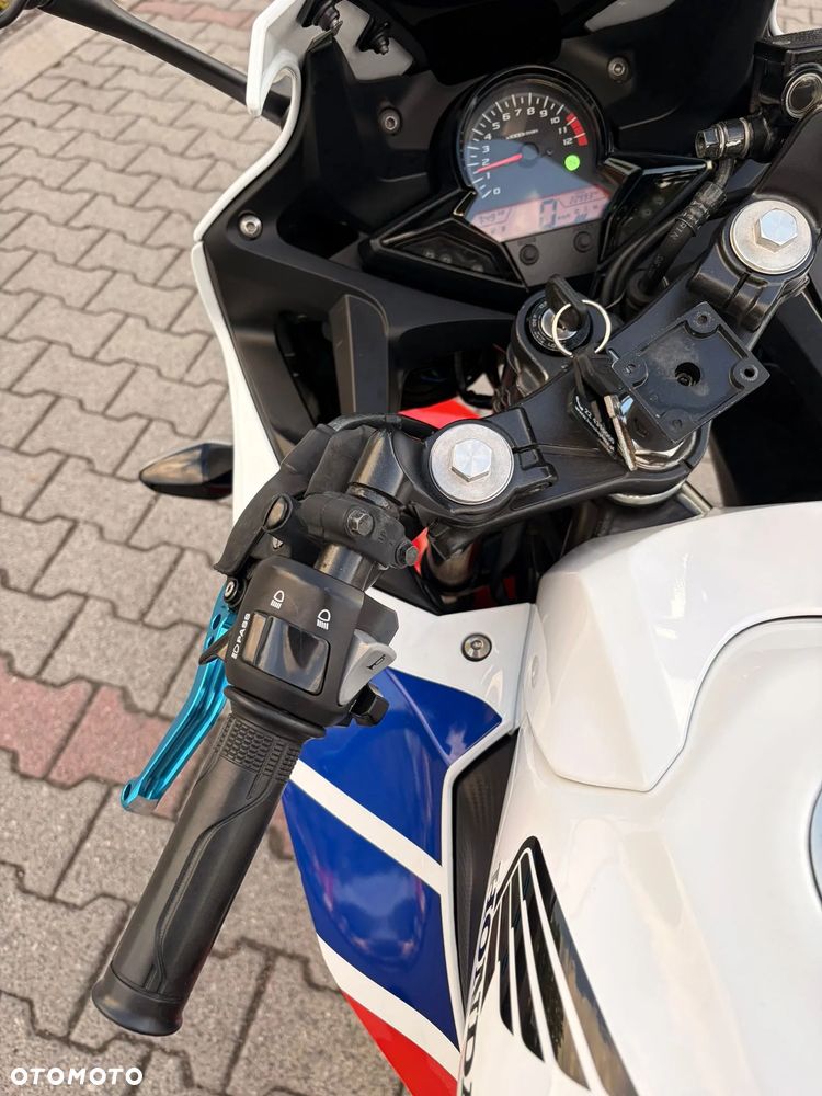 Honda CBR - 11