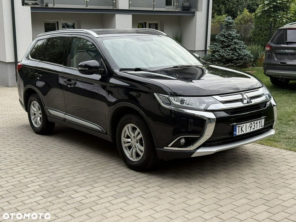 Mitsubishi Outlander - 2