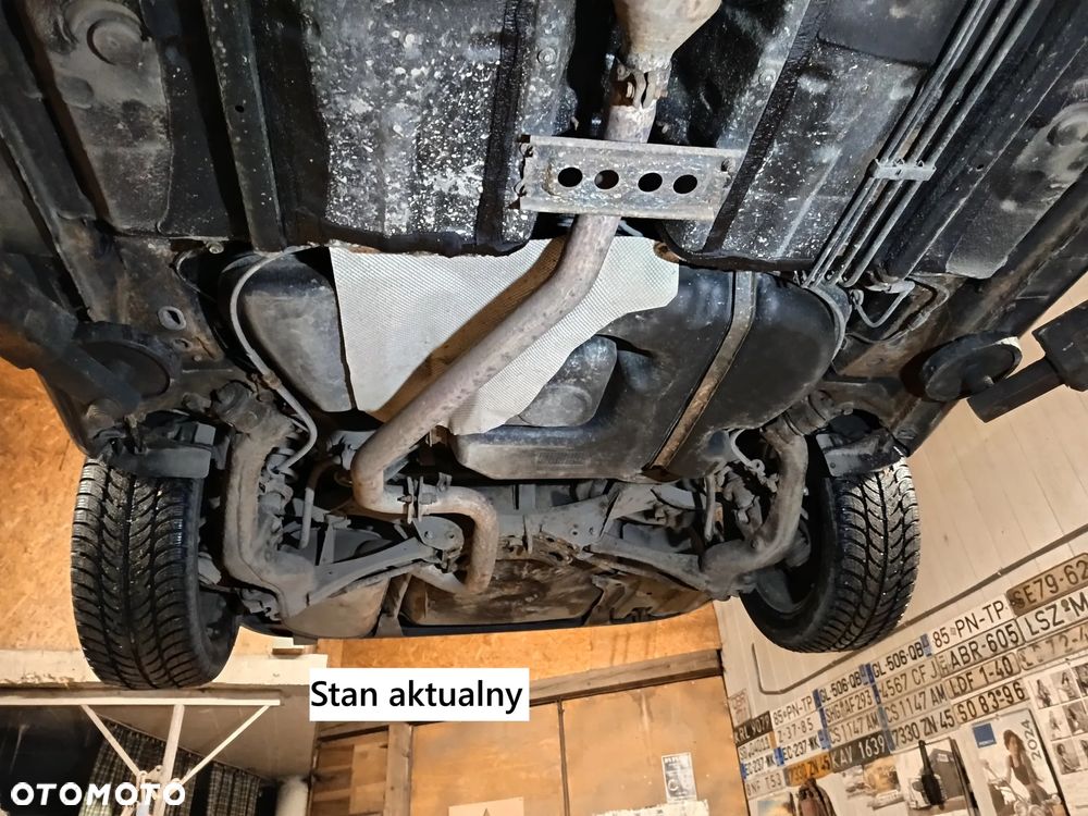 Toyota Avensis 2.0 D-4D - 23