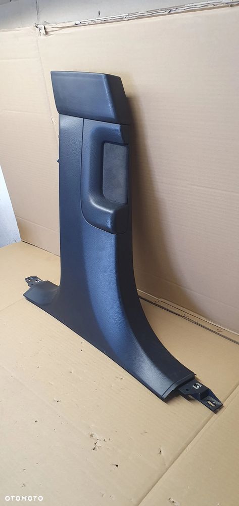 Osłona poszycie słupka lewa Audi A8 D3 4E0819703C - 2