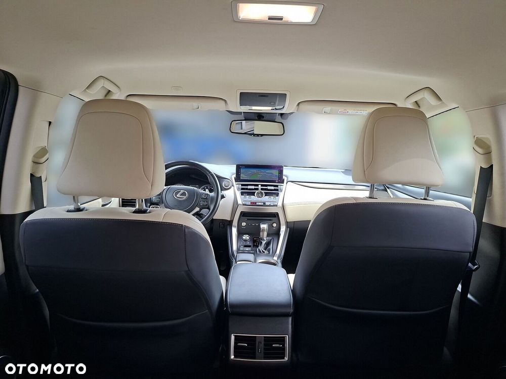 Lexus NX 300 F Impression AWD - 27