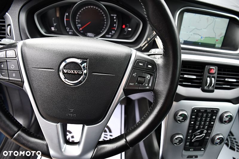 Volvo V40 T4 Inscription - 18