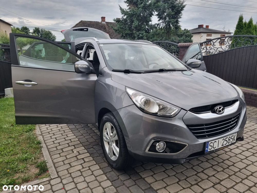 Hyundai ix35 2.0 CRDi 4WD Fifa World Cup Gold Edition - 28
