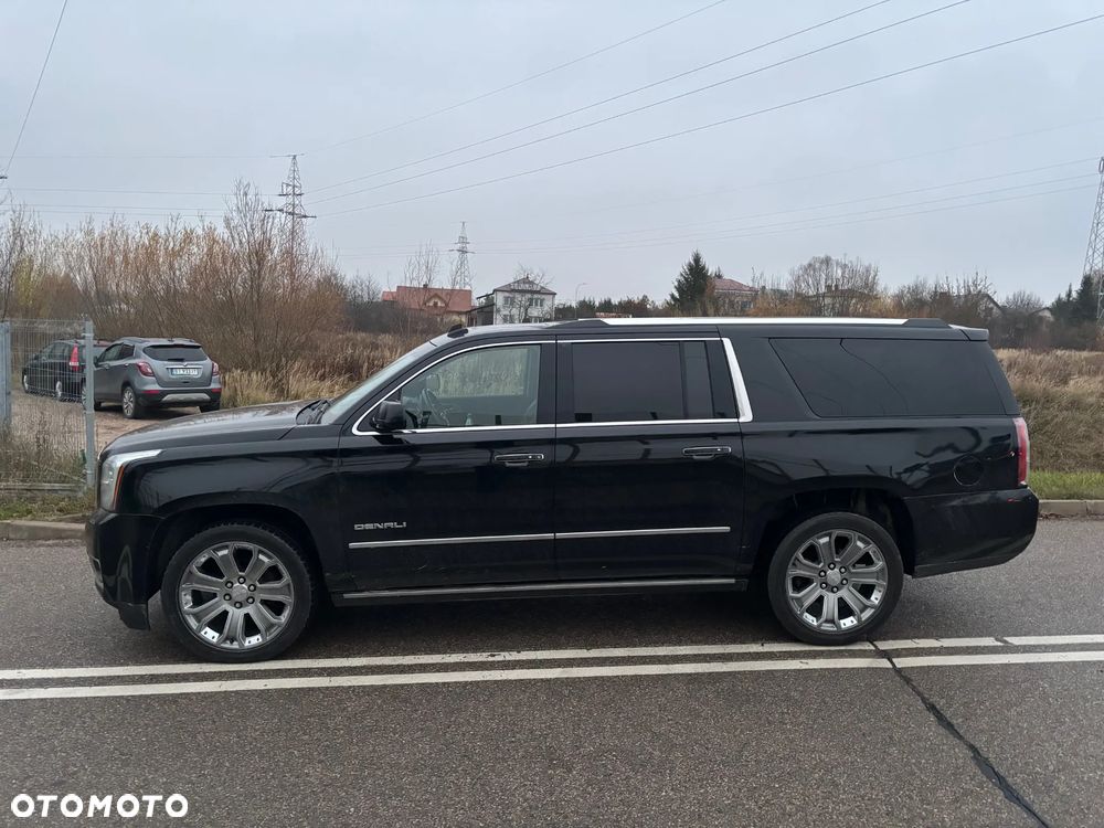 GMC Yukon - 2