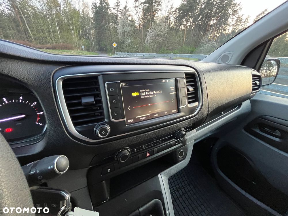 Opel Vivaro Kombi Extra Long 2,7t Enjoy - 25