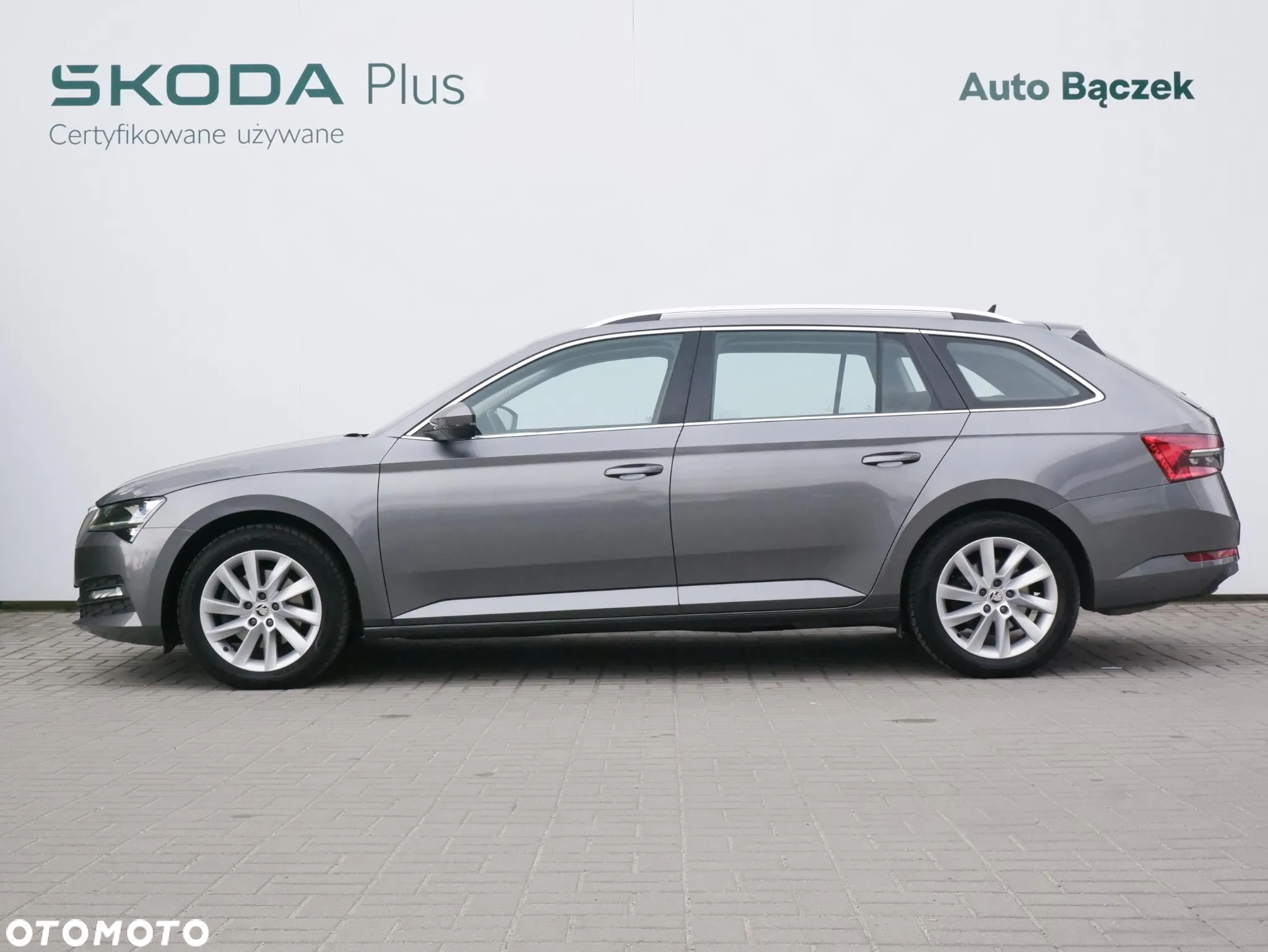 Skoda Superb 2.0 TSI Ambition DSG - 8