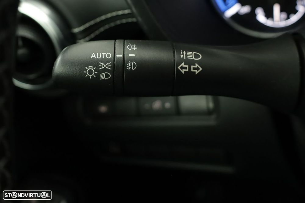 Nissan Juke 1.6 Hybrid N-Design Black - 16