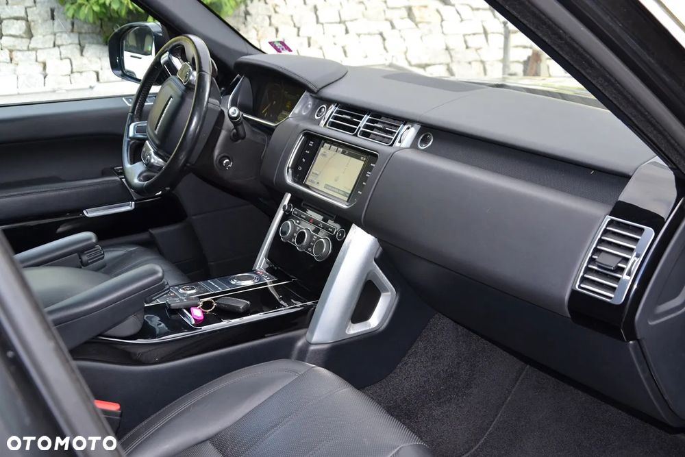 Land Rover Range Rover 4.4SD V8 LWB Vogue EU6 - 24