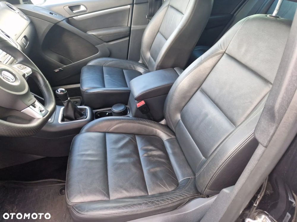 Volkswagen Tiguan - 19