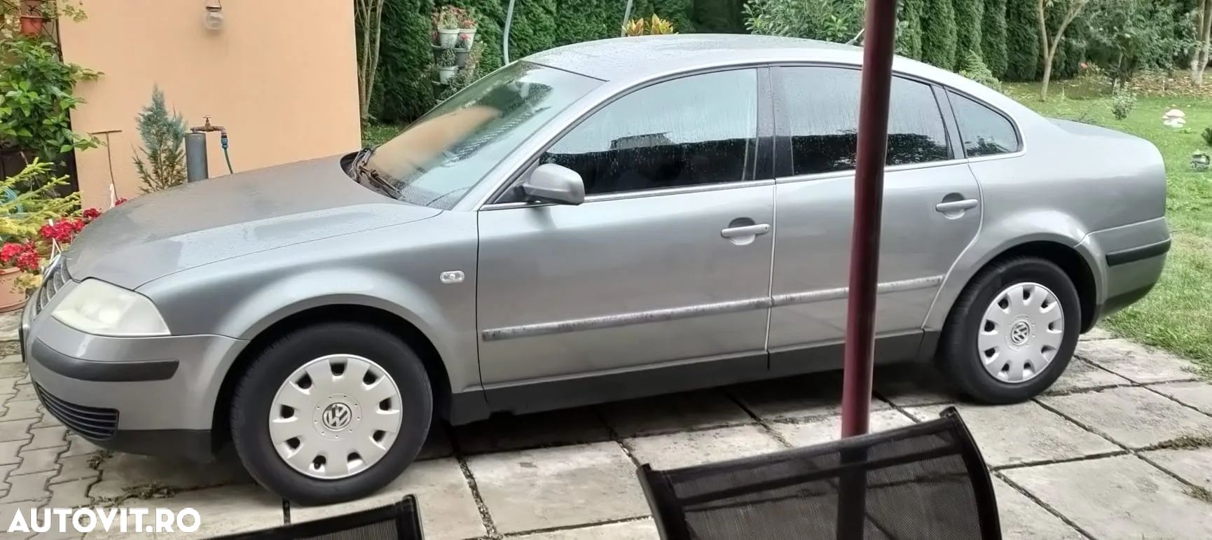 Volkswagen Passat - 1