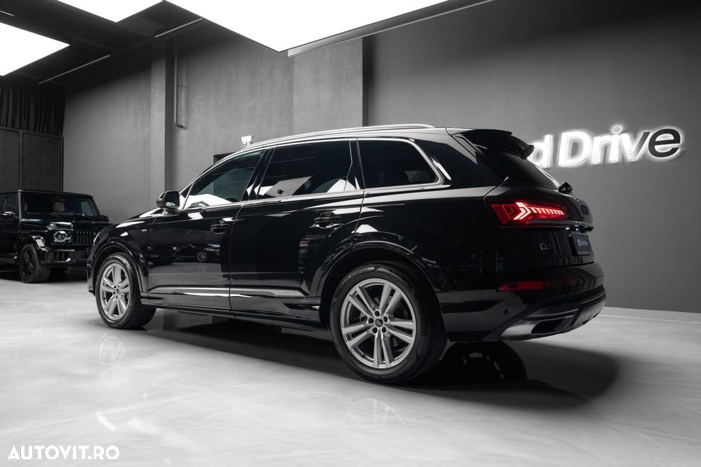 AUDI Q7 2022 — imagine 8