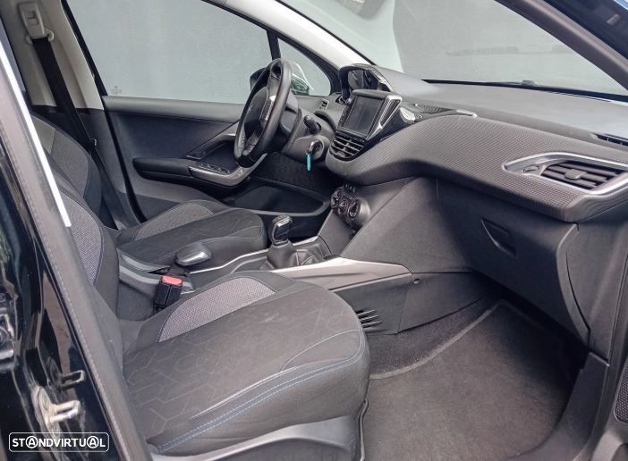 Peugeot 2008 1.2 PureTech Active - 6