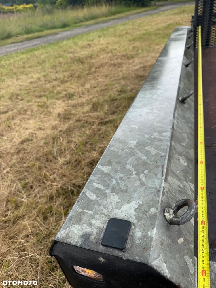 Inny Przyczepa Dwuosiowa Ciężarowa-LAWETA Do Koparek Maszyn Budowlanych. HULCO TERRAX-2 3001-LK.  NAJAZD Pełny Klapa z Bardzo mocnej konstrukcji. Lekki system otwierania najazdu jedną ręką! DMC 3000Kg! Jest To Laweta marki PREMIUM. Dwie ośie hamujące! Pełny ocynk. HULCO to Francuski Producent największy w Europie! Potężna jakość wykonania! Okazja Tanio. Laweta sprowadzona z Norwegii. Zero zużycia jak nówka sztuka! OKAZJA - 34