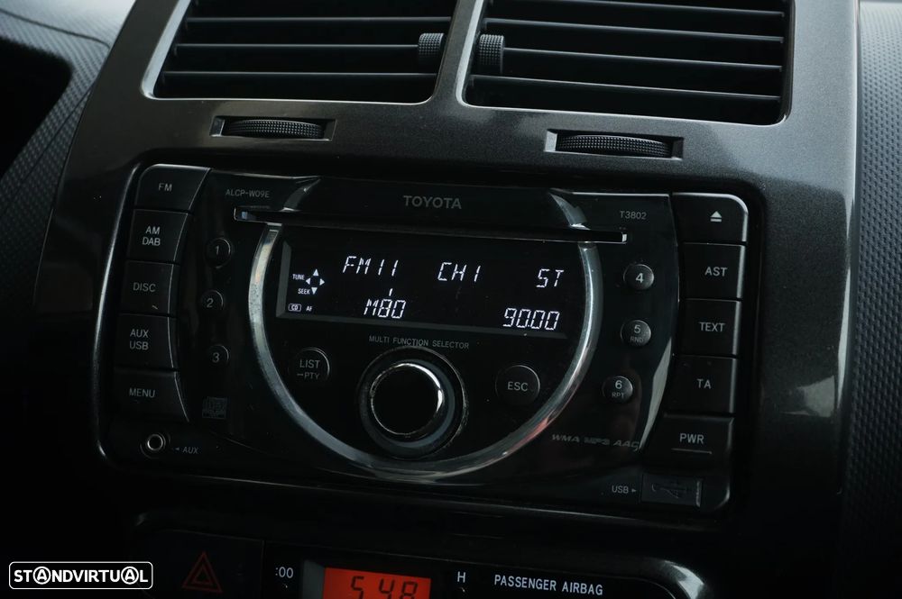 Toyota Urban Cruiser 1.4 D-4D High Pack - 29