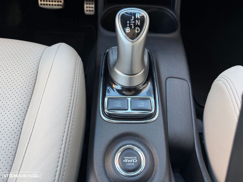 Mitsubishi Outlander 2.0 MIVEC Instyle Navi+ - 12