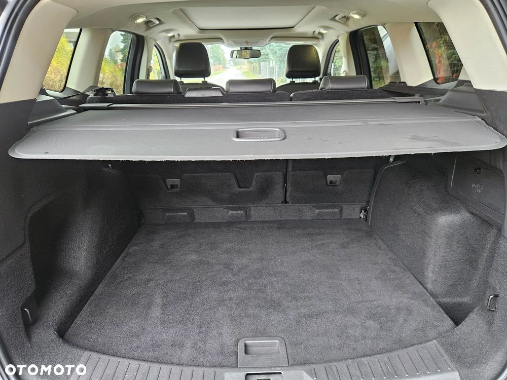 Ford Kuga 2.0 TDCi 4x4 Titanium - 36