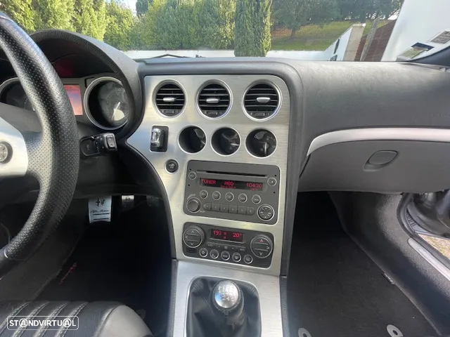 Alfa Romeo Spider - 28