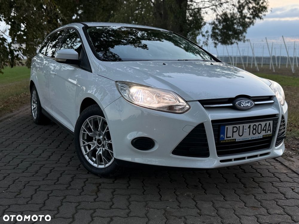 Ford Focus 1.6 Ambiente - 12