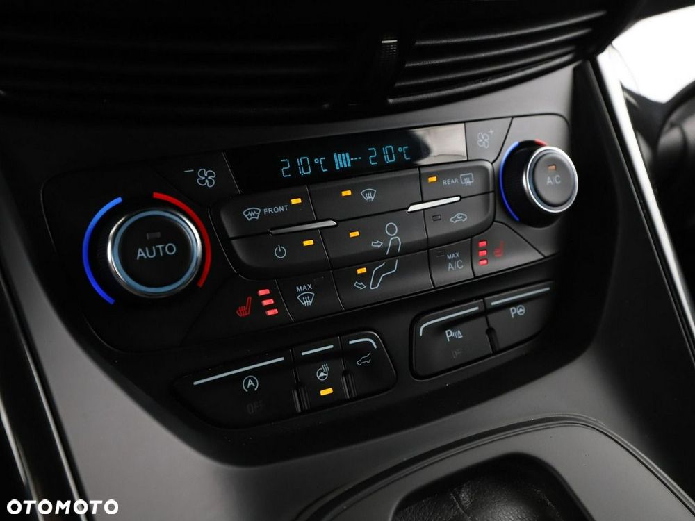 Ford Kuga 1.5 EcoBoost 2x4 ST-Line - 28