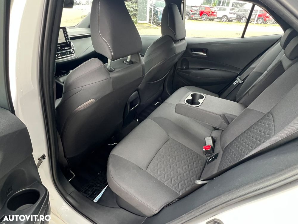 Toyota Corolla 1.8 HSD Dynamic - 13