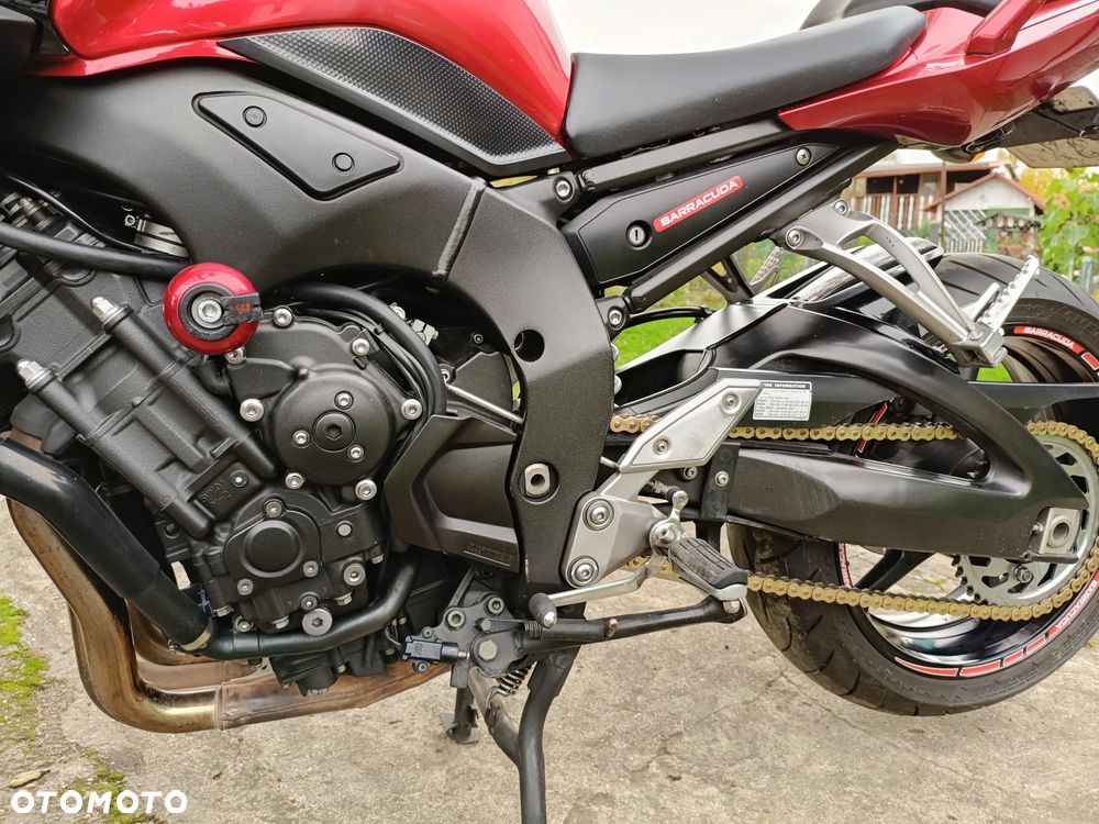 Yamaha FZ - 4