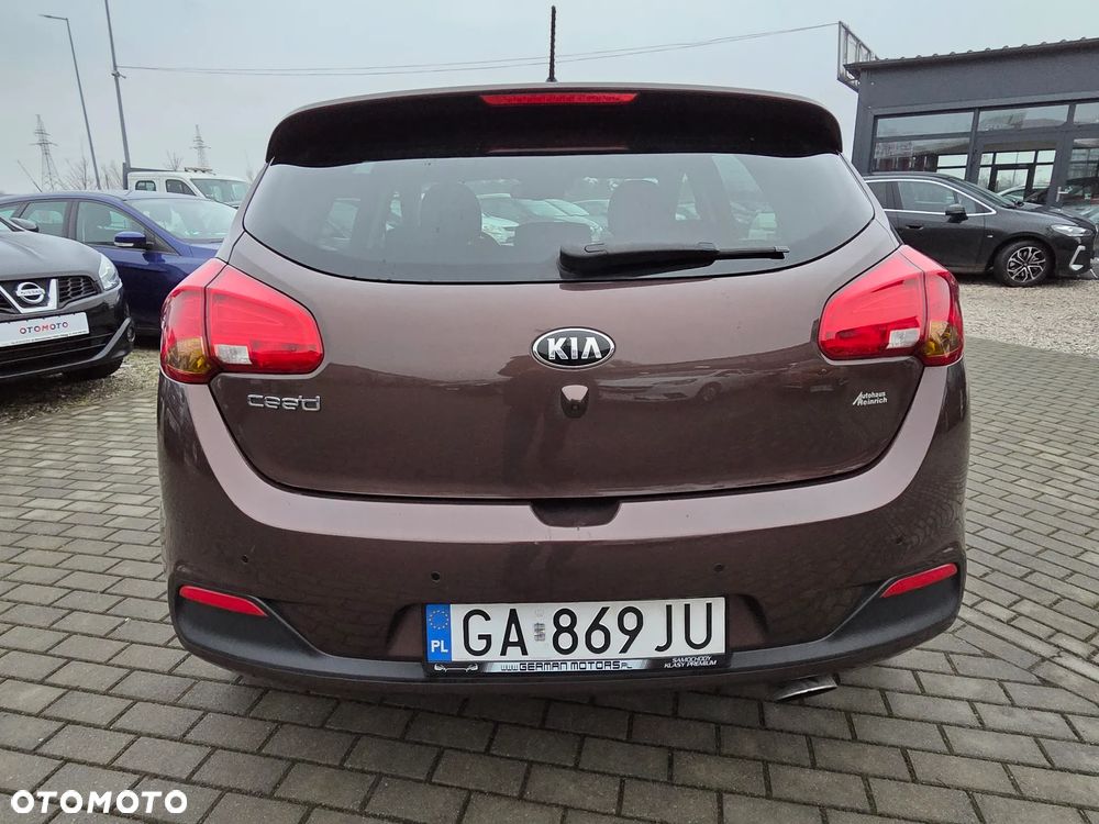 Kia Ceed 1.6 GDI DCT Platinum Edition - 6