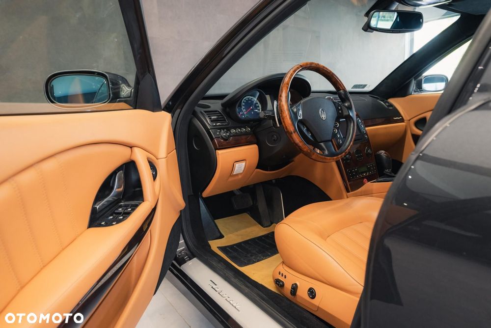 Maserati Quattroporte - 9