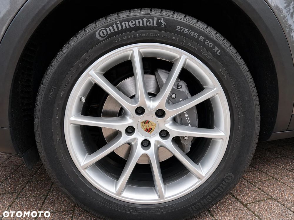 Porsche Cayenne Tiptronic S - 11