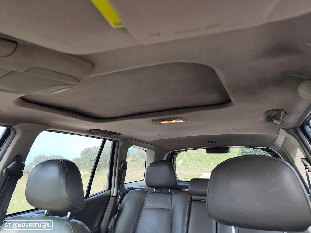 Hyundai Santa Fe 2.0 CRDi Family 4WD - 7