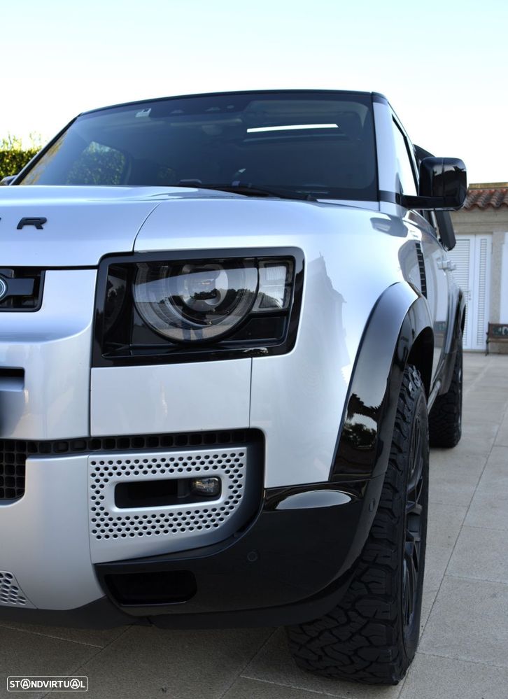 Land Rover Defender 3.0 I6 130 AWD X-Dynamic HSE - 37