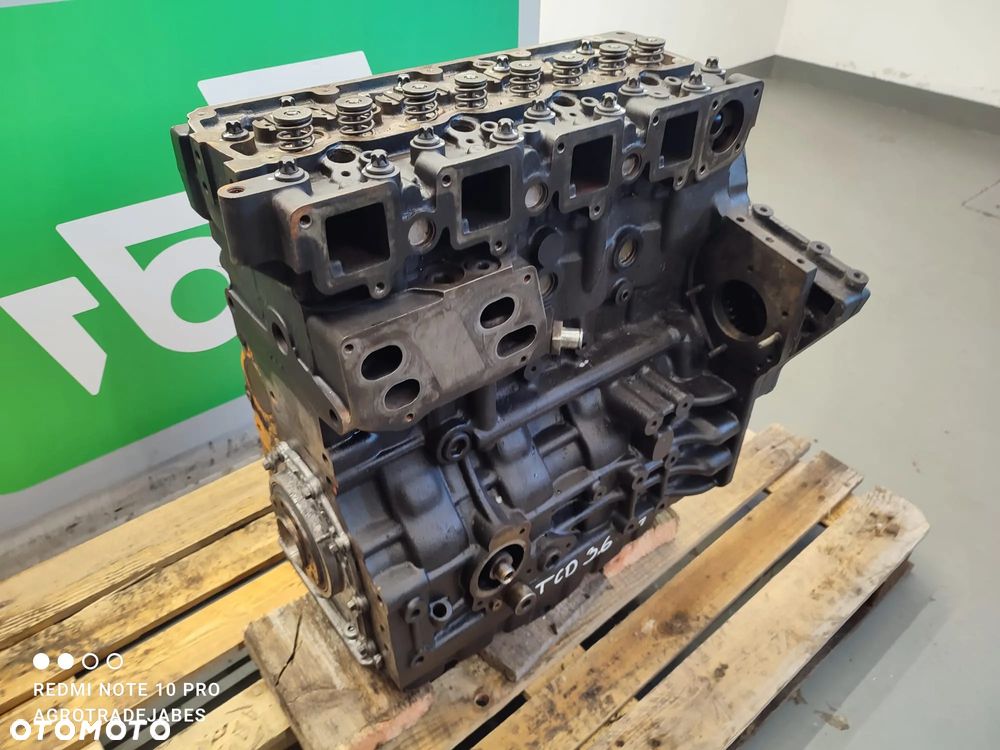 Słupek silnika Deutz TCD L04 - 5