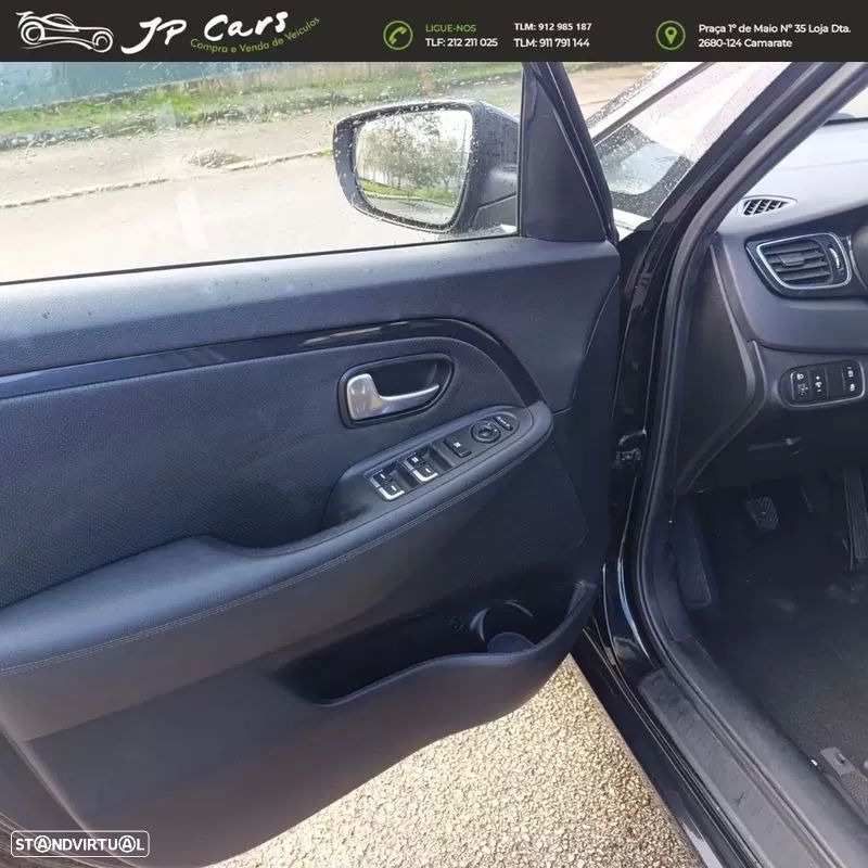 Kia Carens 1.7 CRDi ISG TX - 12