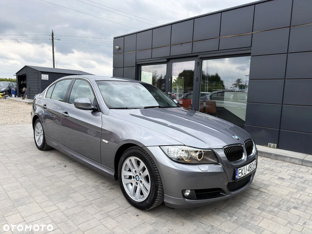BMW Seria 3 325i Edition Exclusive - 14